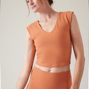 Athleta Transcend Crop Tee NWT